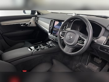 Used Volvo V90 2022 for sale - 76722201: Photo