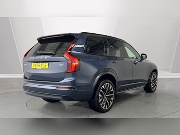 Used Volvo XC90 2025 for sale - 77235528: Photo