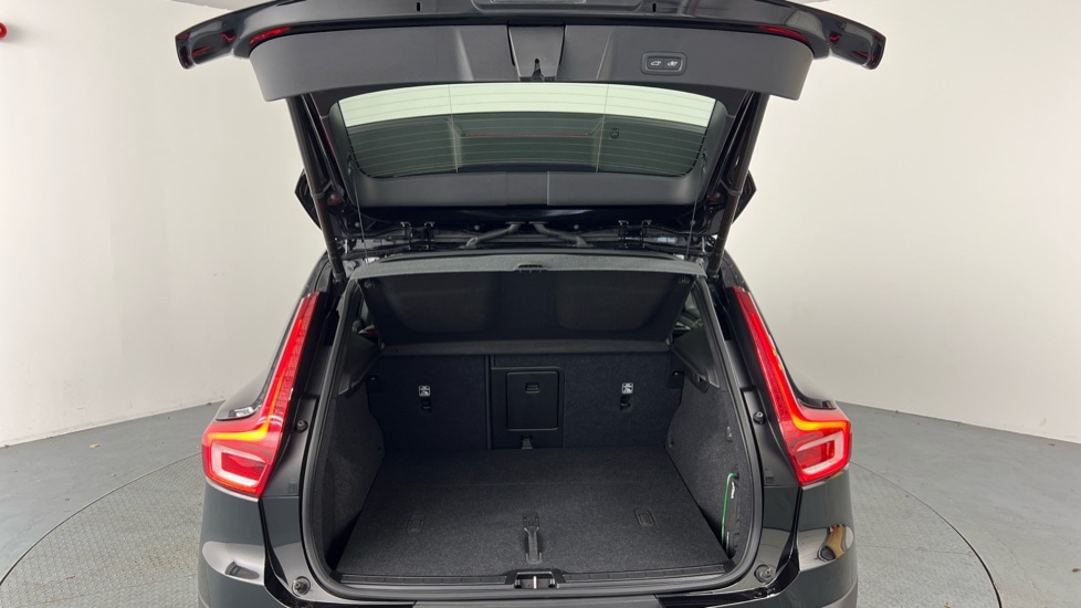 Used Volvo XC40 2022 for sale - 76552479: Photo 13