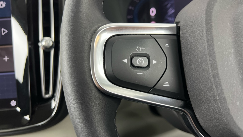 Used Volvo XC40 2022 for sale - 76552479: Photo 19