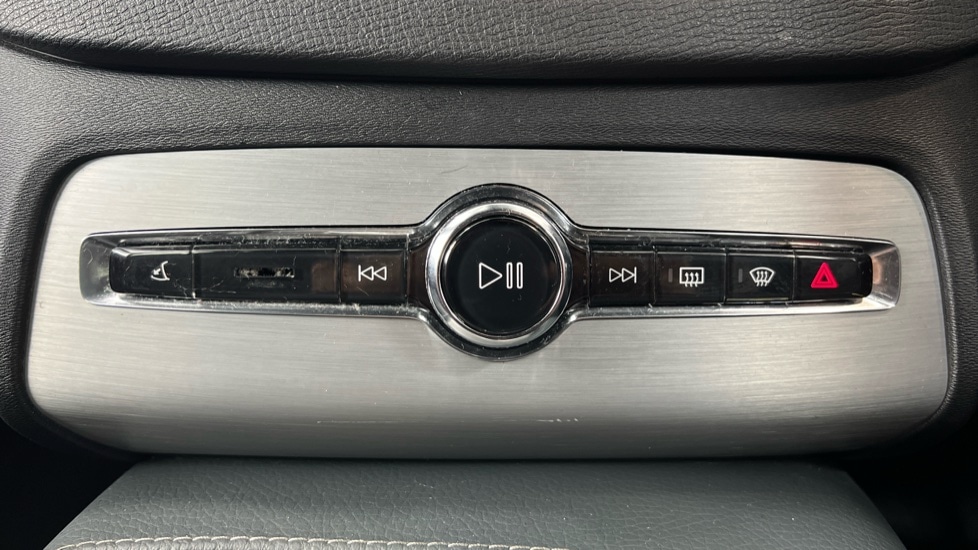 Used Volvo XC90 2021 for sale - 77600447: Photo 36