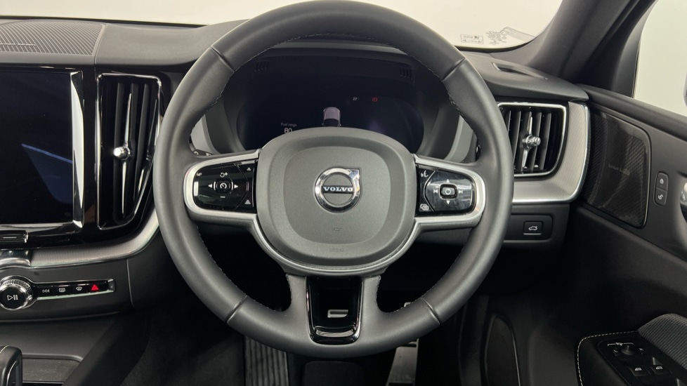 Used Volvo XC60 2021 for sale - 77630777: Photo 10