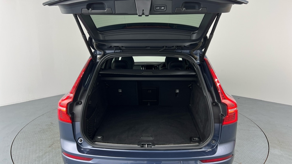 Used Volvo XC60 2021 for sale - 77630777: Photo 13