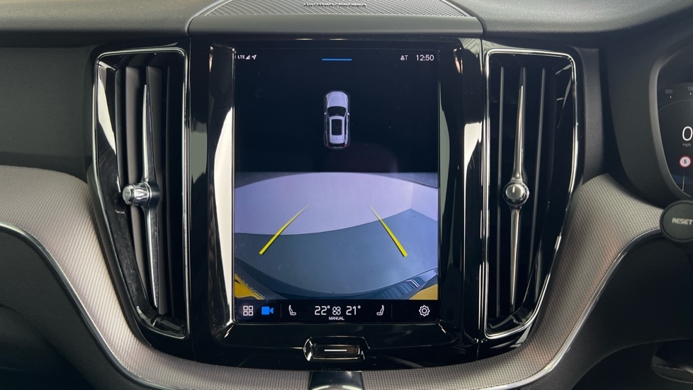 Used Volvo XC60 2021 for sale - 77630777: Photo 17