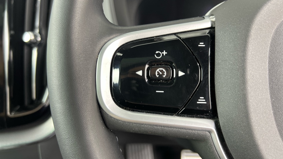 Used Volvo XC60 2021 for sale - 77630777: Photo 19