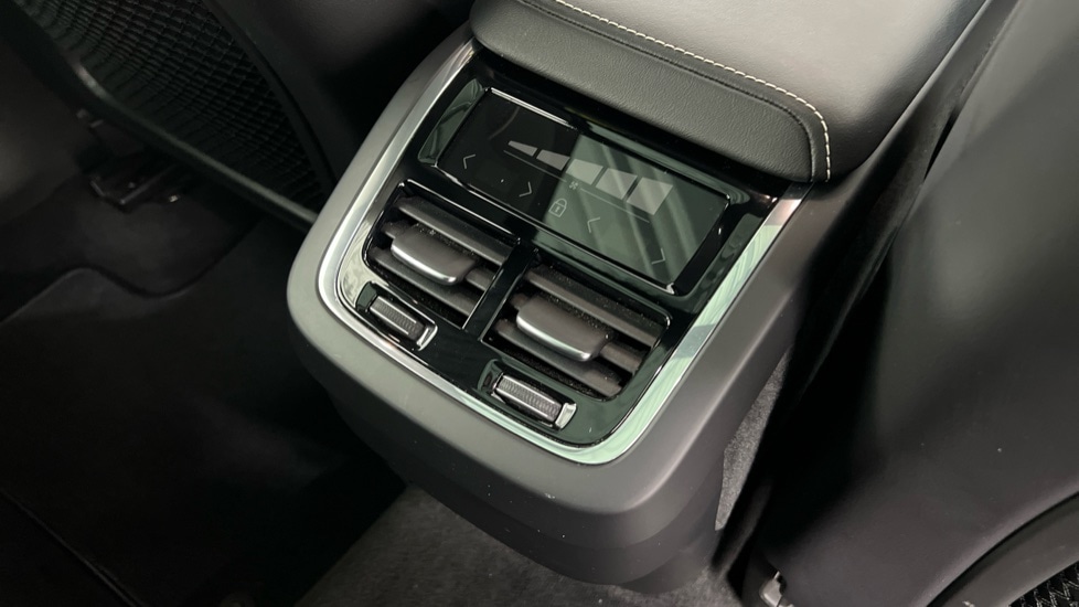 Used Volvo XC60 2021 for sale - 77630777: Photo 35