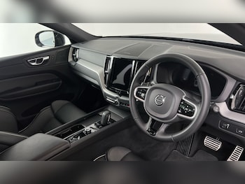 Used Volvo XC60 2021 for sale - 77630777: Photo