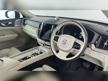 Used Volvo XC60 2022 for sale - 79317665: Photo