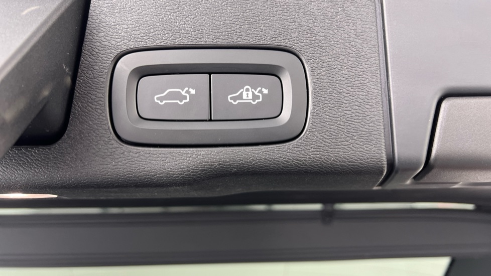 Used Volvo XC60 2022 for sale - 76523508: Photo 33