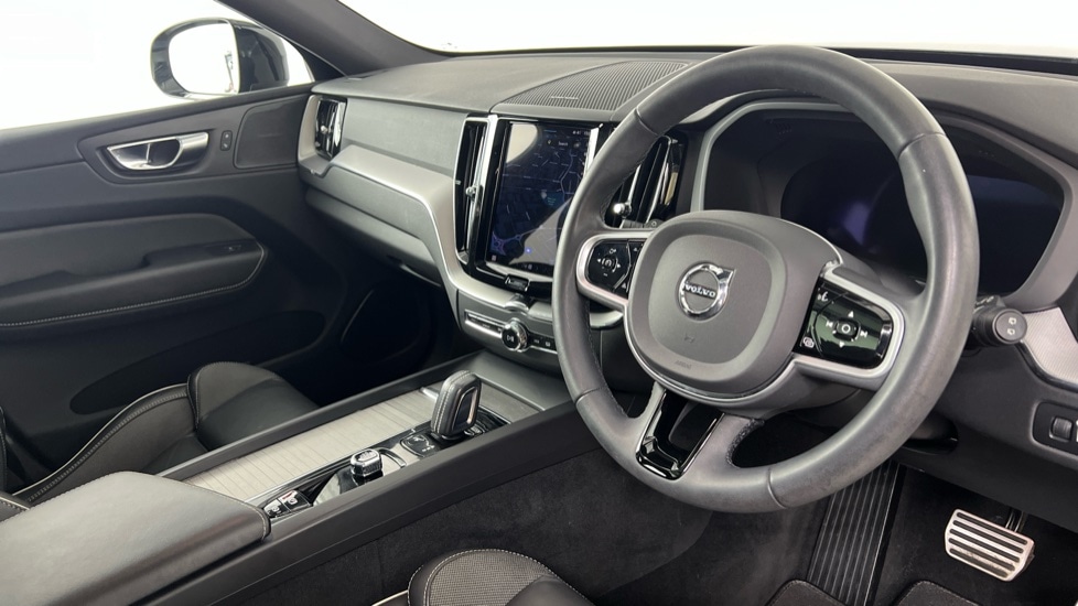 Used Volvo XC60 2022 for sale - 76523508: Photo 4