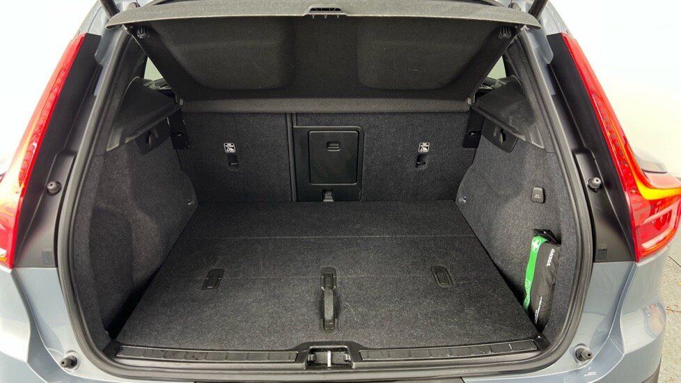 Used Volvo XC40 2022 for sale - 77927365: Photo 13