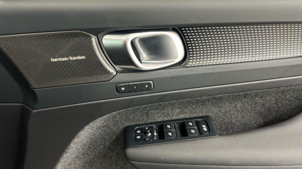 Used Volvo XC40 2022 for sale - 77927365: Photo 28