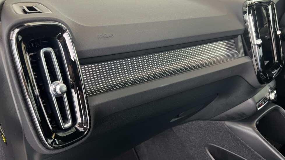 Used Volvo XC40 2022 for sale - 77927365: Photo 48