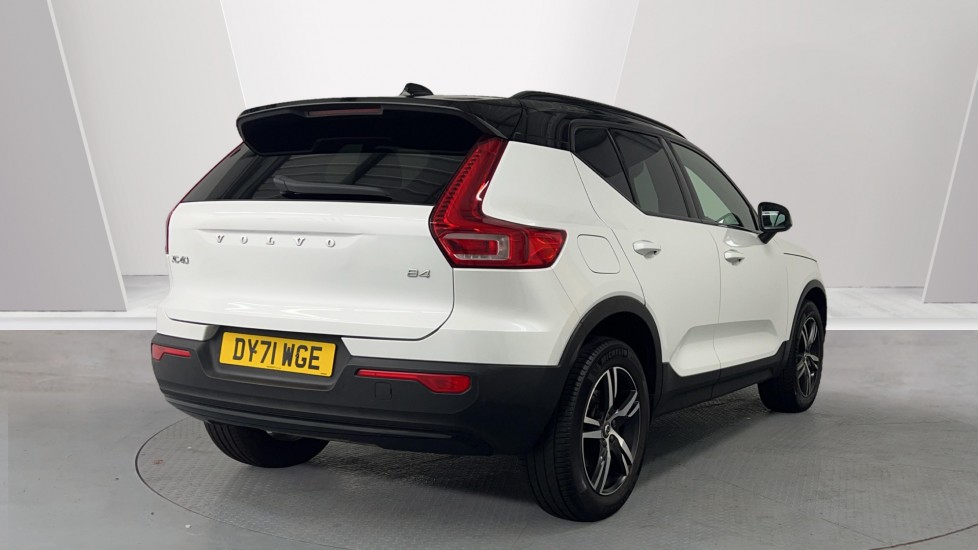 Used Volvo XC40 2021 for sale - 78123084: Photo 2
