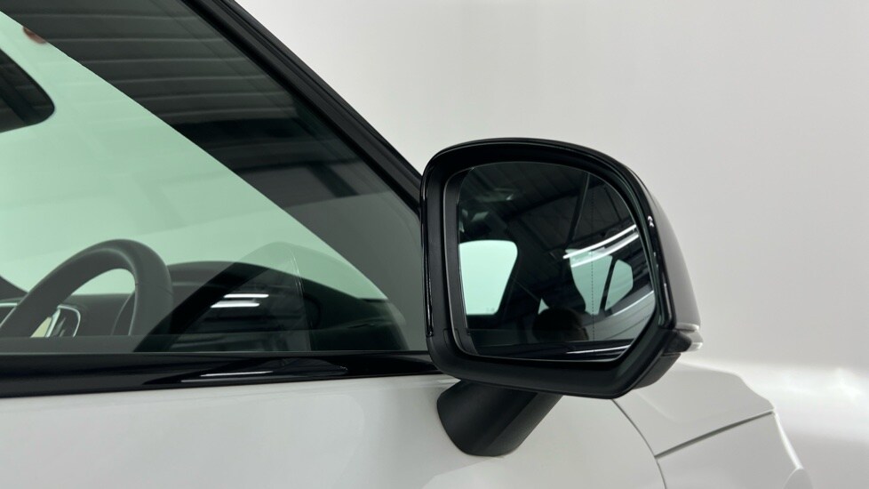 Used Volvo XC40 2021 for sale - 78123084: Photo 32