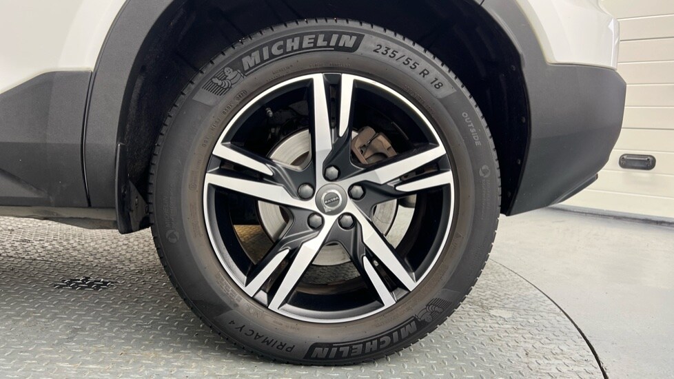 Used Volvo XC40 2021 for sale - 78123084: Photo 9