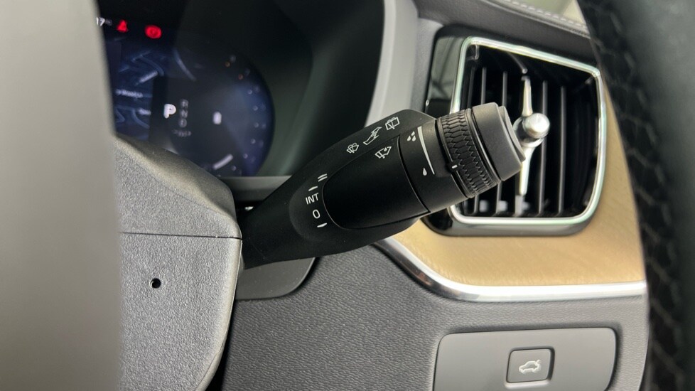 Used Volvo XC60 2025 for sale - 75967079: Photo 18