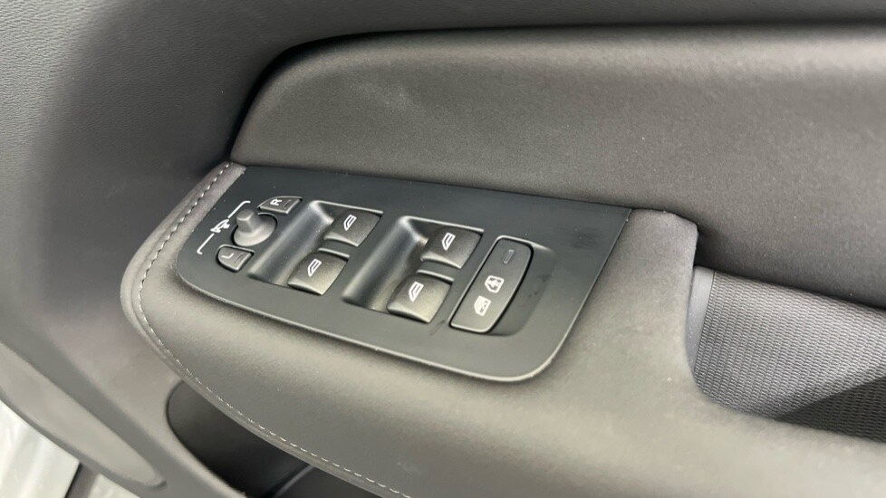 Used Volvo XC60 2025 for sale - 75967079: Photo 22