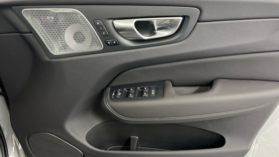 Used Volvo XC60 2025 for sale - 75967079: Photo 27