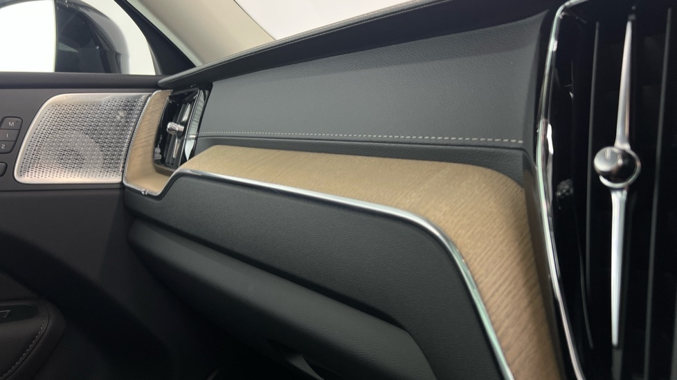 Used Volvo XC60 2025 for sale - 75967079: Photo 34