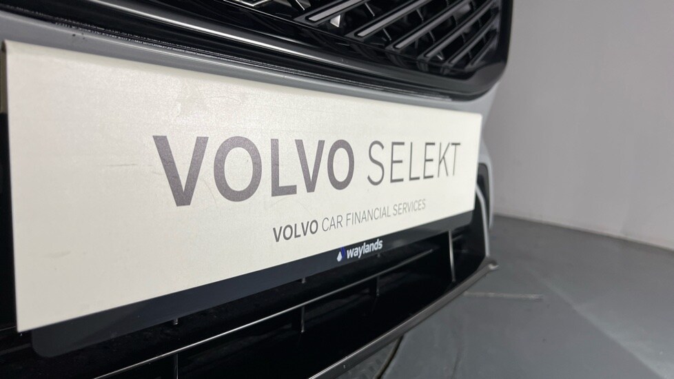 Used Volvo XC60 2025 for sale - 75967079: Photo 43