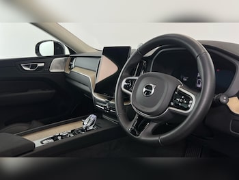 Used Volvo XC60 2025 for sale - 75967079: Photo