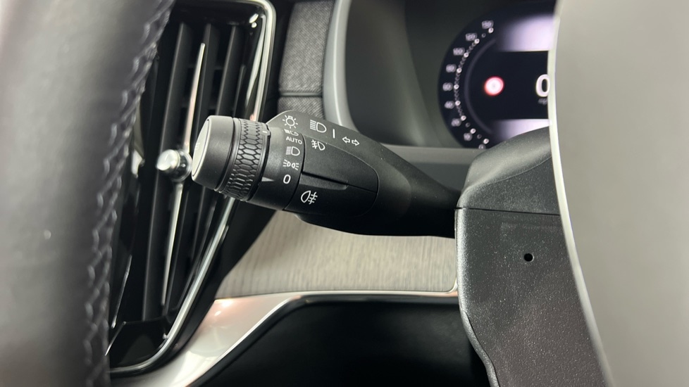 Used Volvo XC90 2025 for sale - 77071045: Photo 18