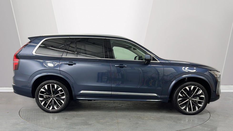 Used Volvo XC90 2025 for sale - 77071045: Photo 3