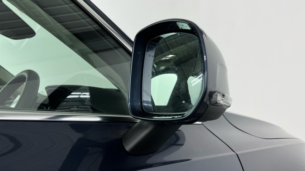 Used Volvo XC90 2025 for sale - 77071045: Photo 30