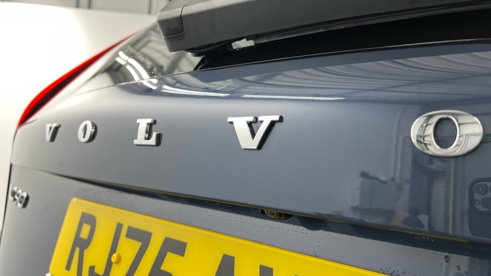 Used Volvo XC90 2025 for sale - 77071045: Photo 35