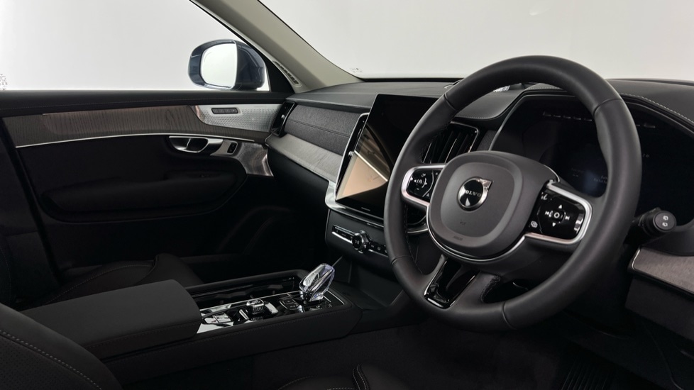 Used Volvo XC90 2025 for sale - 77071045: Photo 4