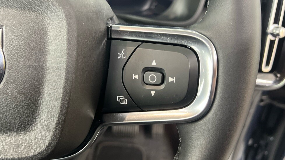 Used Volvo XC40 2025 for sale - 78074357: Photo 21