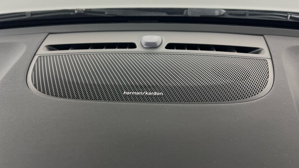 Used Volvo XC40 2025 for sale - 78074357: Photo 25