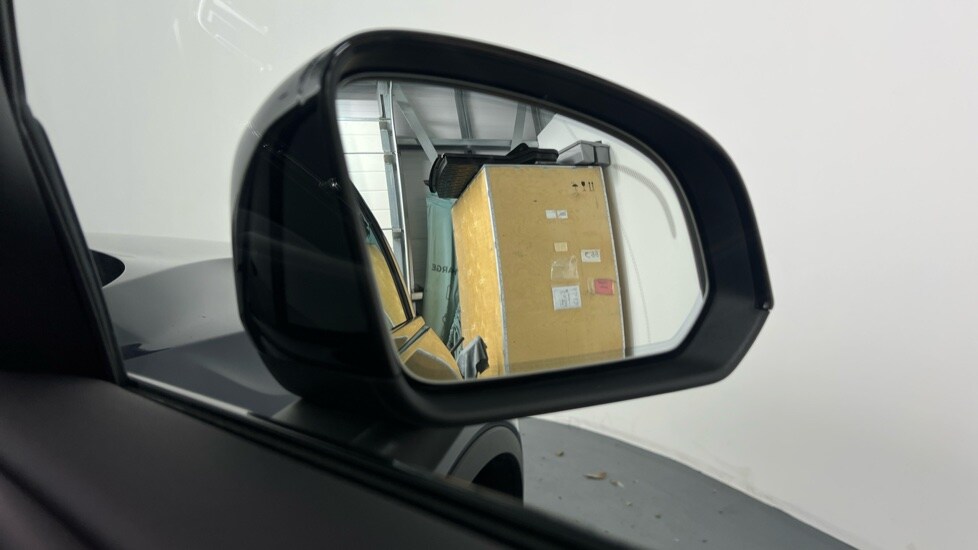 Used Volvo XC40 2025 for sale - 78074357: Photo 31