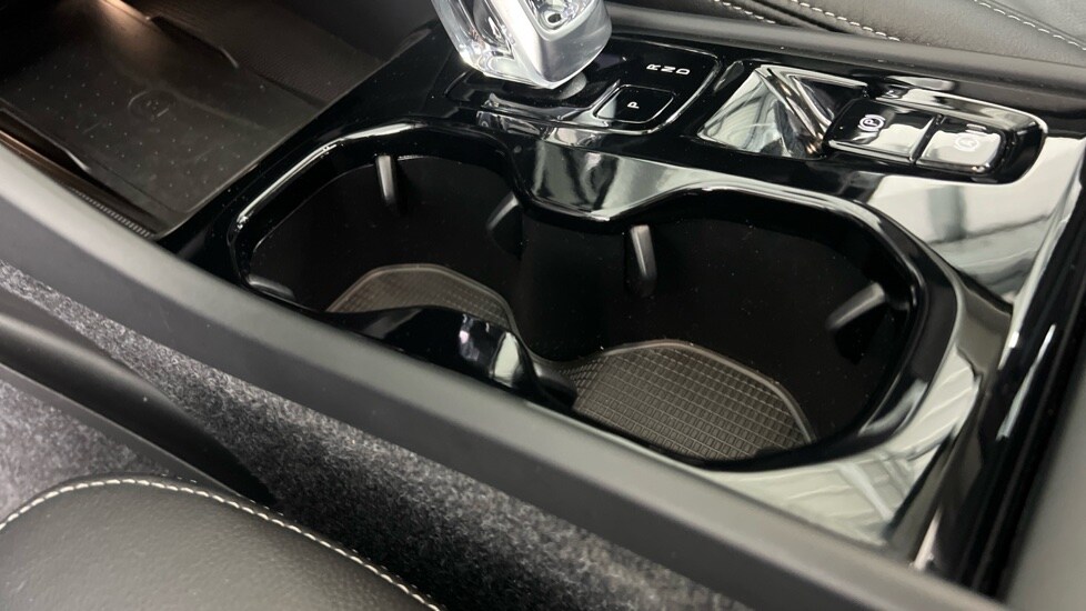 Used Volvo XC40 2025 for sale - 78074357: Photo 45