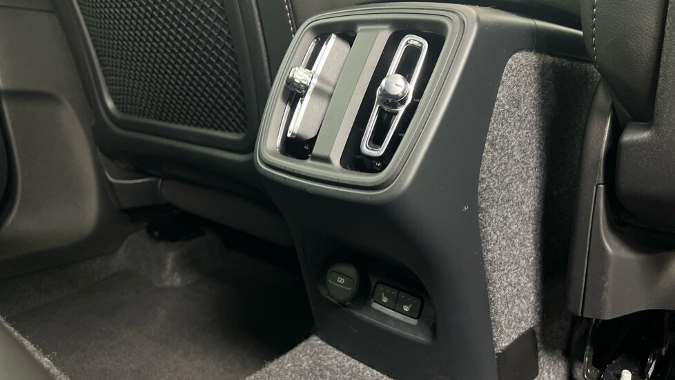 Used Volvo XC40 2025 for sale - 78074357: Photo 53