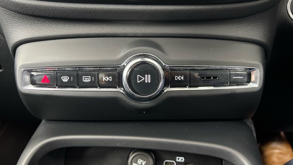 Used Volvo XC40 2025 for sale - 78074357: Photo 61