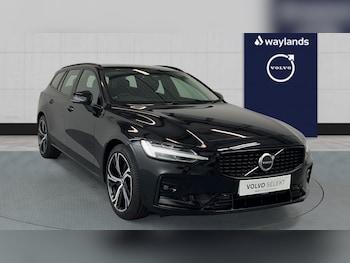 2025 - 2.0 B4P Plus Dark 5dr Auto [7 speed]