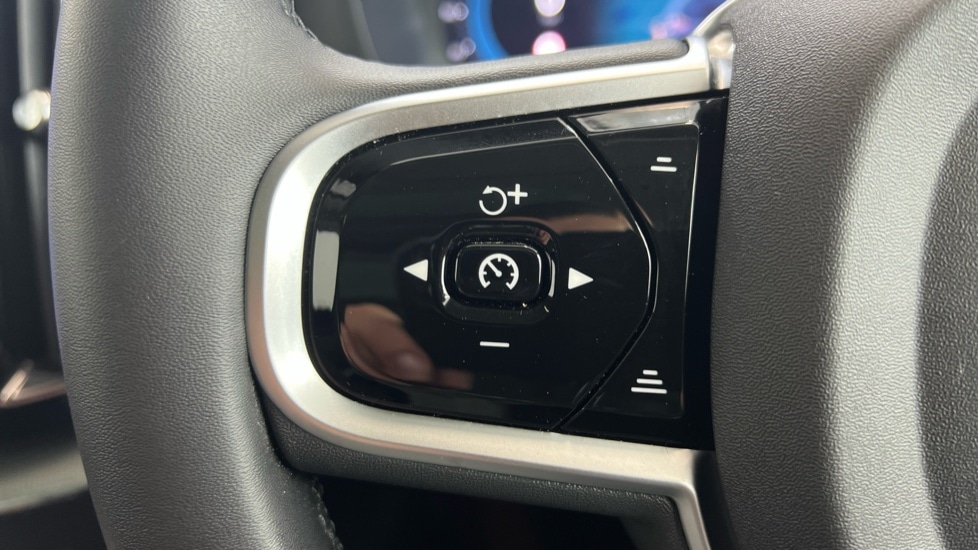 Used Volvo XC60 2025 for sale - 77634596: Photo 20