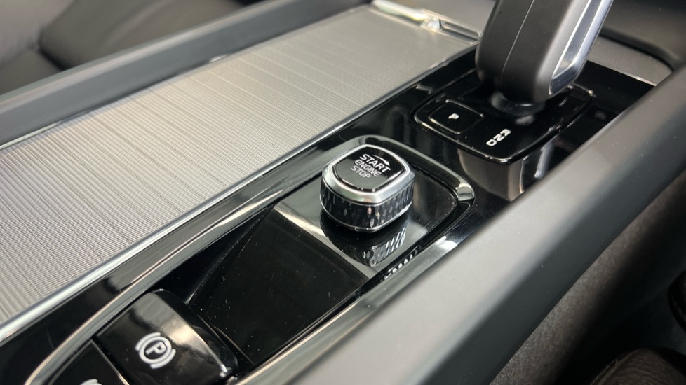 Used Volvo XC60 2025 for sale - 77634596: Photo 26