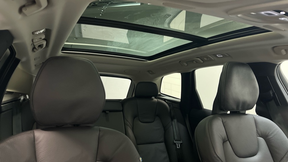 Used Volvo XC60 2025 for sale - 77634596: Photo 30