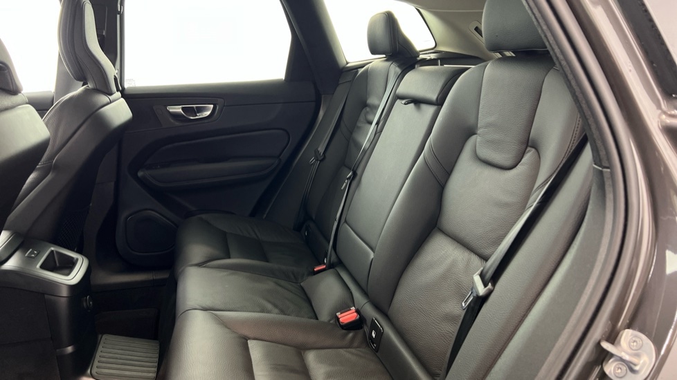 Used Volvo XC60 2025 for sale - 77634596: Photo 32