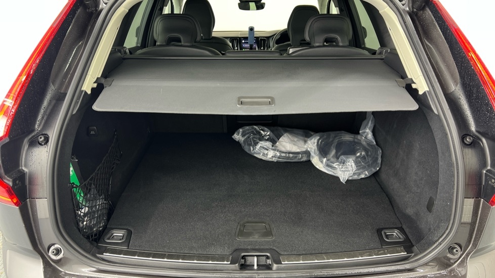 Used Volvo XC60 2025 for sale - 77634596: Photo 39