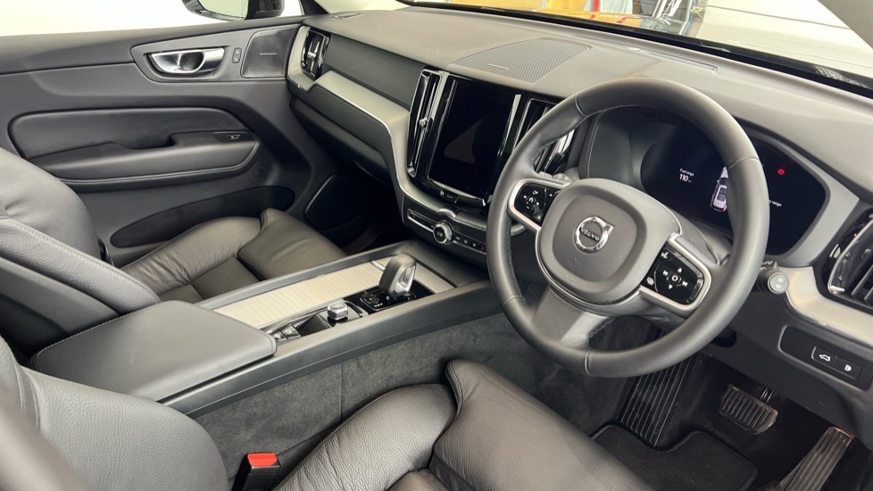 Used Volvo XC60 2025 for sale - 77634596: Photo 4