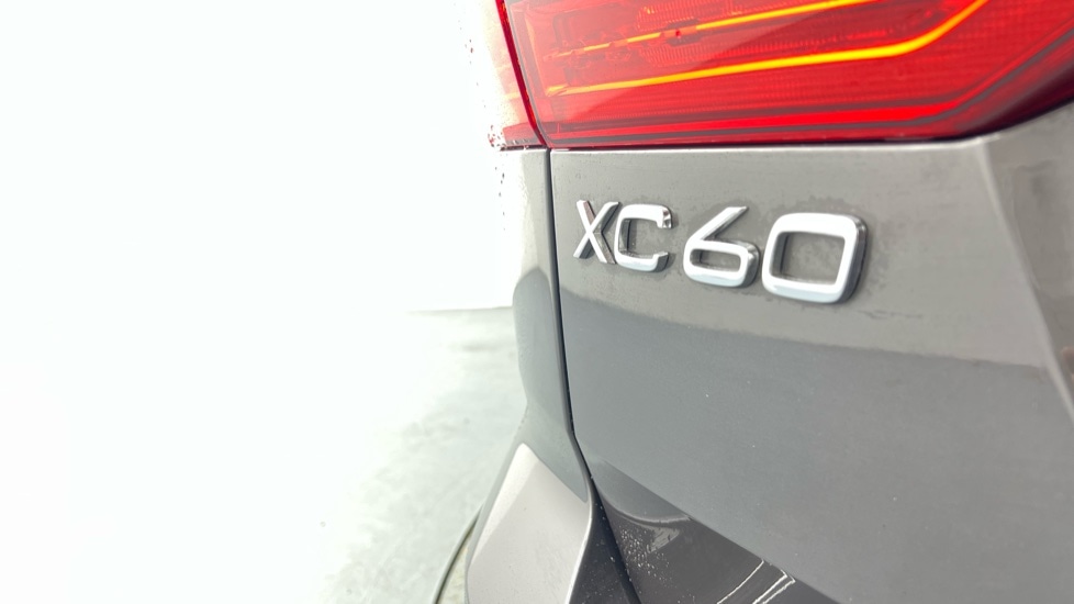 Used Volvo XC60 2025 for sale - 77634596: Photo 40