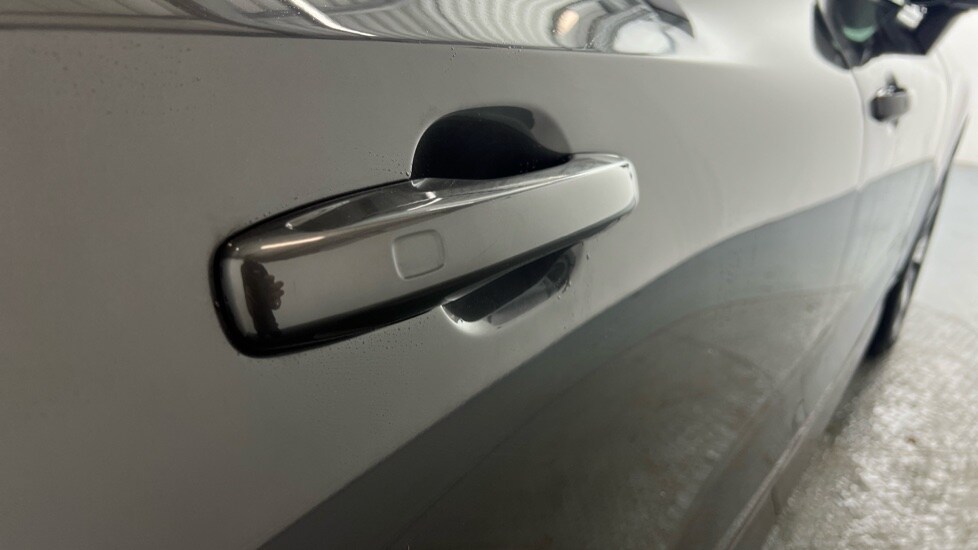 Used Volvo XC60 2025 for sale - 77634596: Photo 54