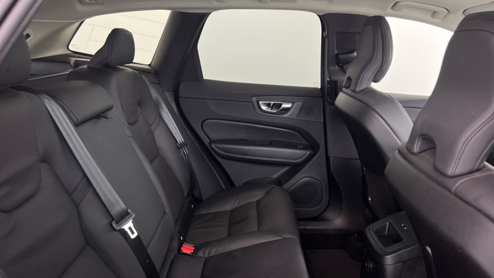 Used Volvo XC60 2025 for sale - 77634596: Photo 6