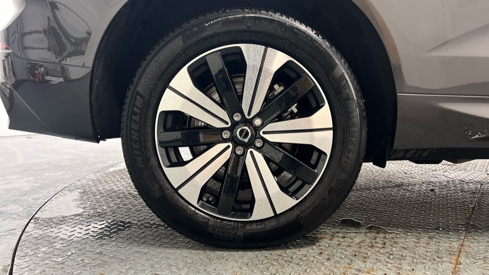 Used Volvo XC60 2025 for sale - 77634596: Photo 9