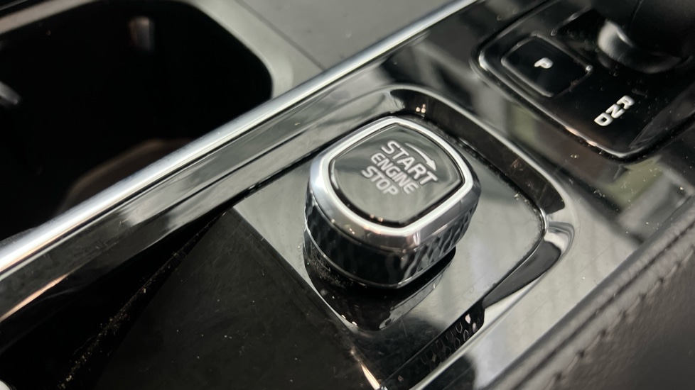 Used Volvo XC90 2023 for sale - 76901425: Photo 25