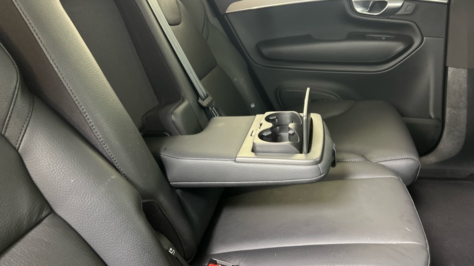 Used Volvo XC90 2023 for sale - 76901425: Photo 32